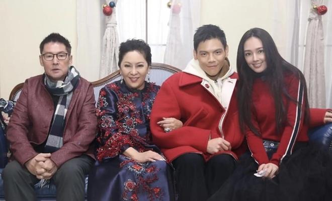 后悔惯坏小儿子打人入狱生活纸醉金迷开元棋牌网站向佑近照瘦到不敢认向太(图18)