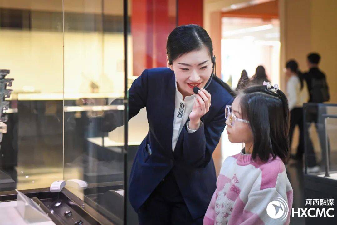 坚守亦是团圆｜新春走基层开元ky棋牌守着文物过大年(图2)